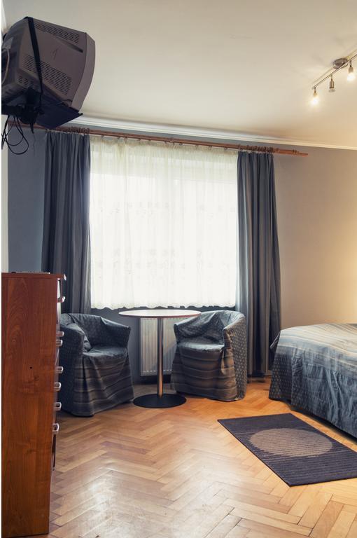 Homestay Willa Anna كارباش الغرفة الصورة